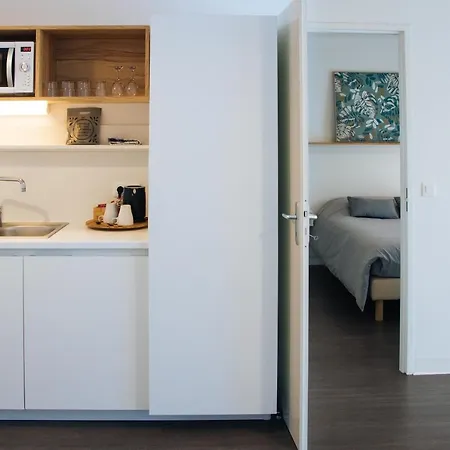 Twenty Business Flats Ouest *