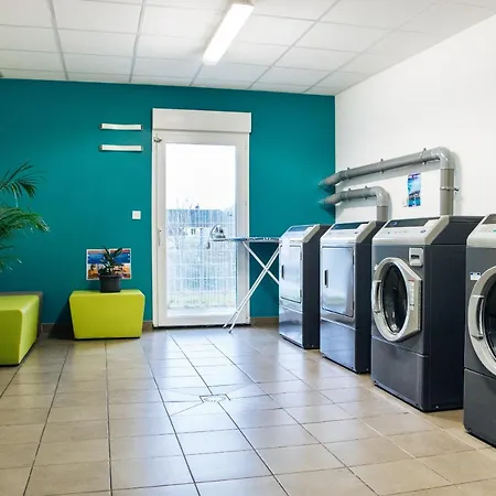 Twenty Business Flats Ouest