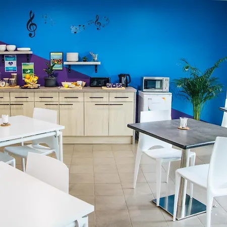 Twenty Business Flats Ouest Apartmanhotel *