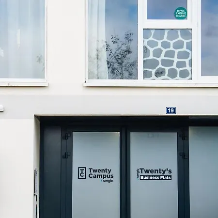 Twenty Business Flats Ouest Apartmanhotel