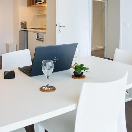 Twenty Business Flats Ouest *