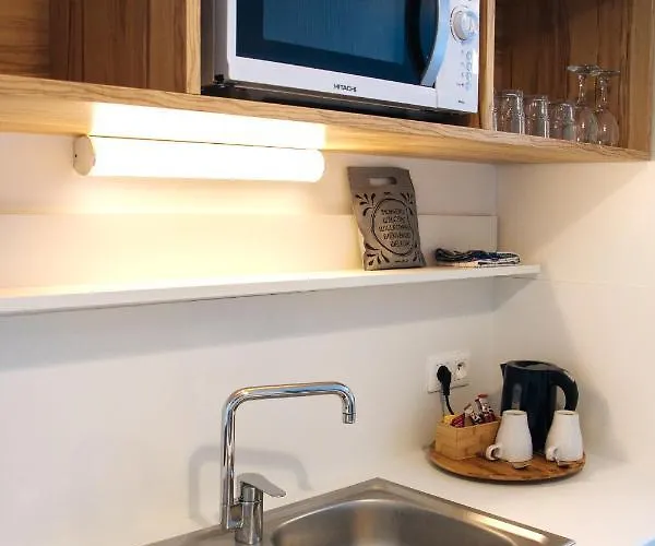 Twenty Business Flats Ouest