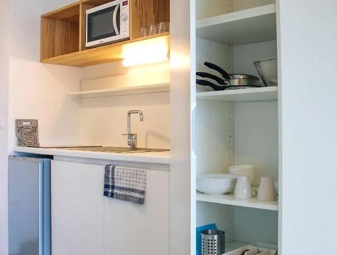 Hotel Twenty Business Flats Ouest