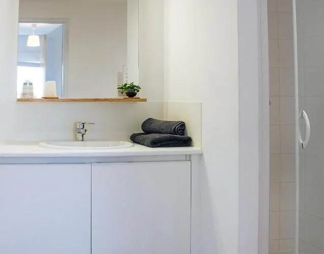 Twenty Business Flats Ouest *