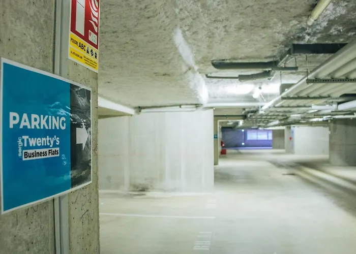 Twenty Business Flats Ouest Hotel *