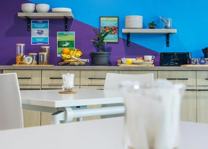 Twenty Business Flats Ouest Hotel